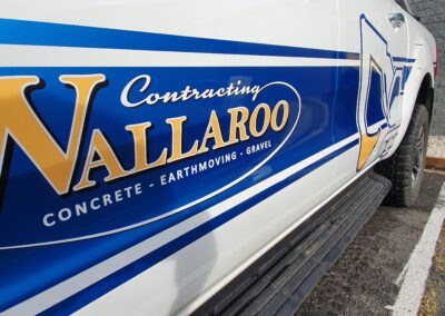 Contracting Wallaroo car signage